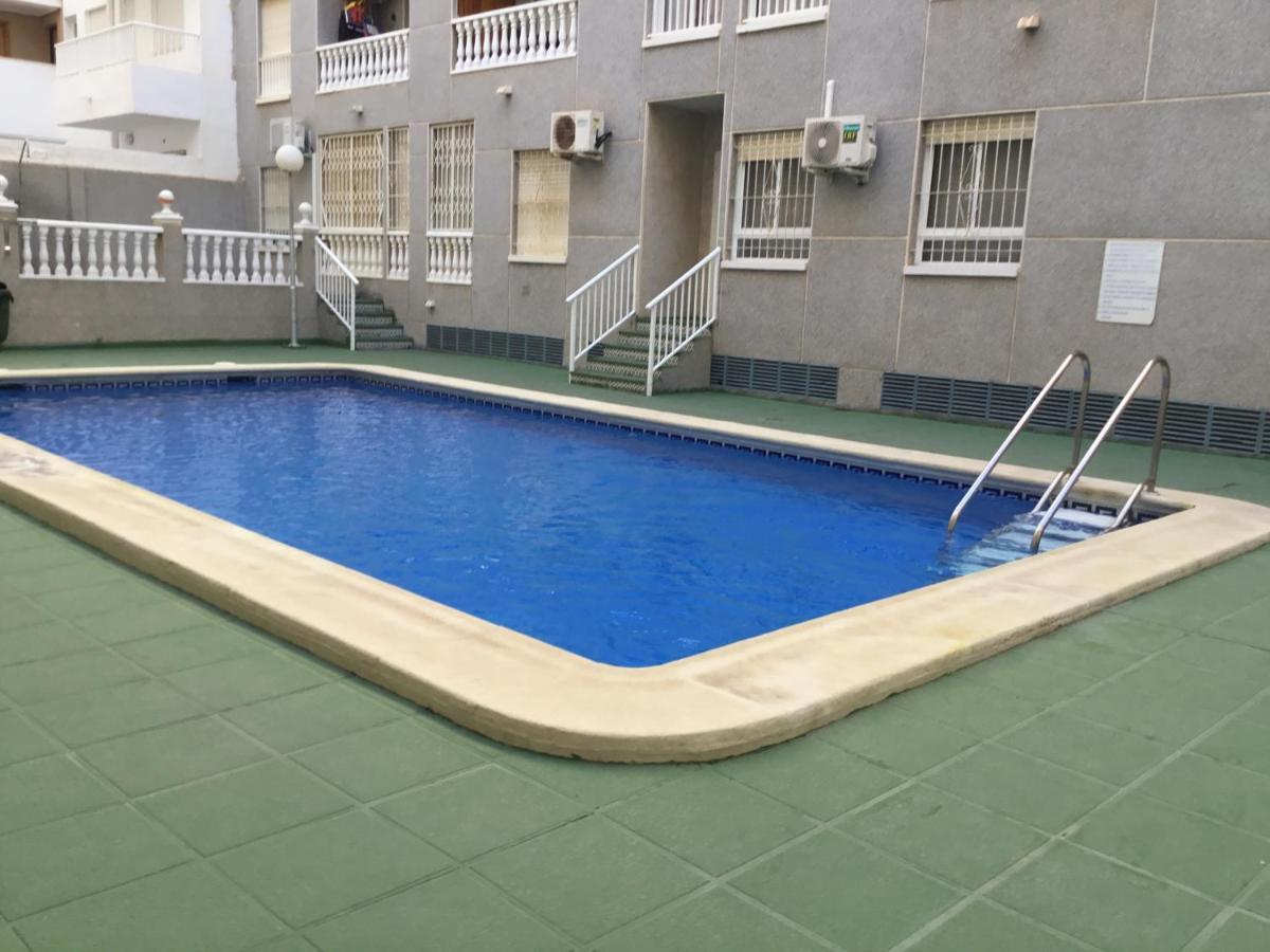 Apartament Montana Torrevieja Buitenkant foto