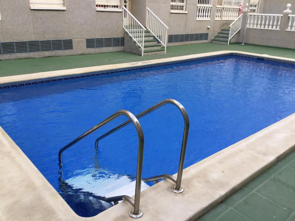 Apartament Montana Torrevieja Buitenkant foto