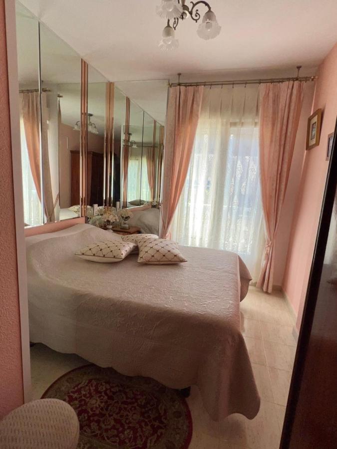 Apartament Montana Torrevieja Buitenkant foto