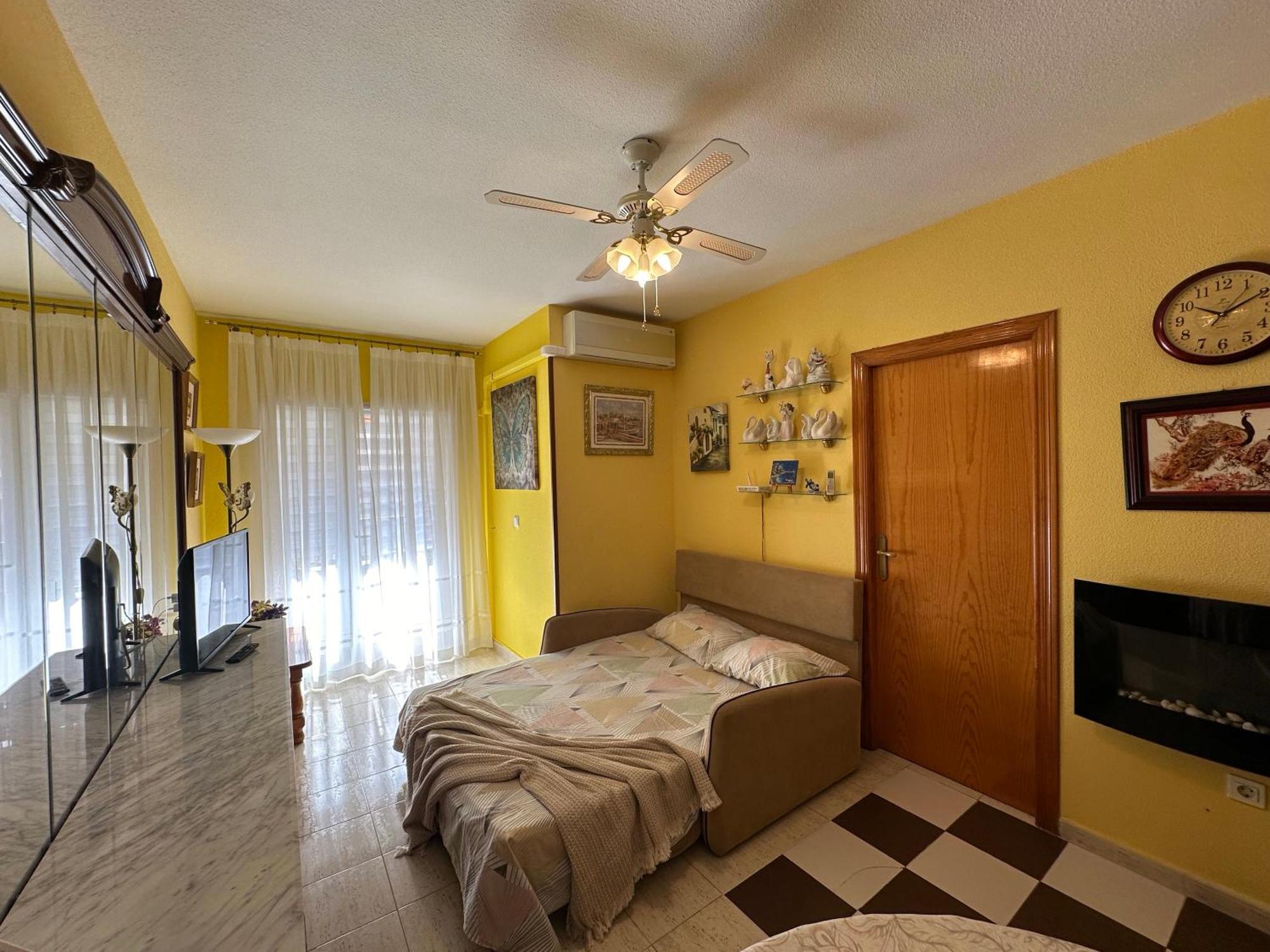 Apartament Montana Torrevieja Buitenkant foto