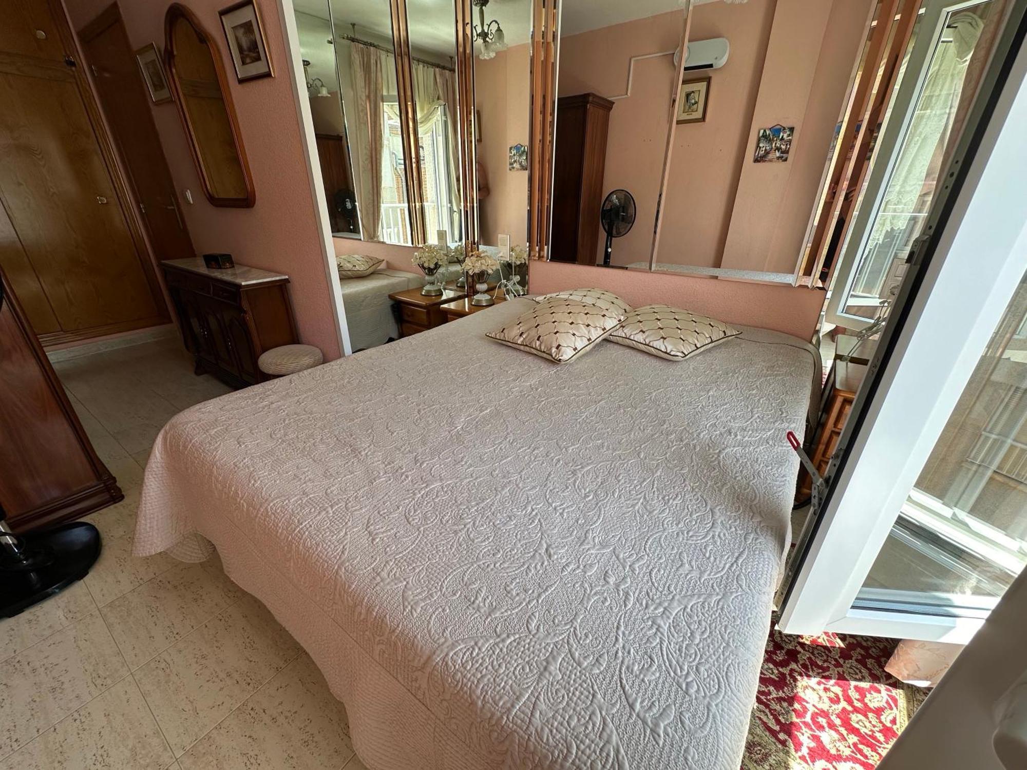 Apartament Montana Torrevieja Buitenkant foto