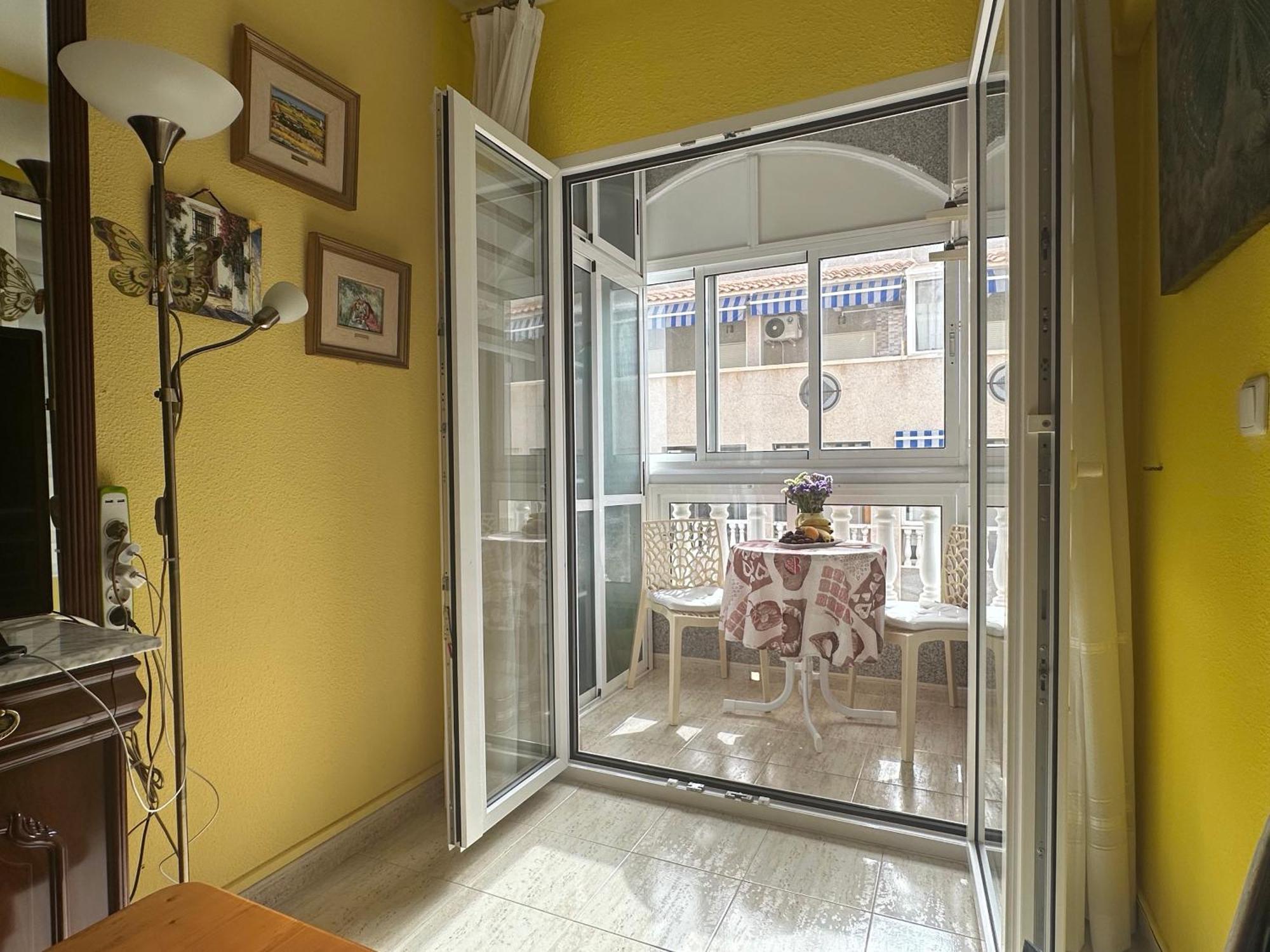 Apartament Montana Torrevieja Buitenkant foto